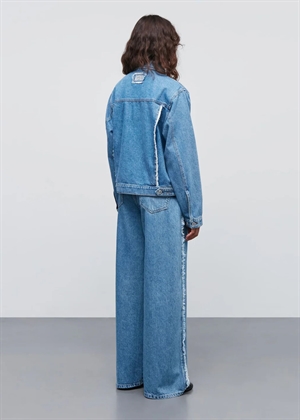 Gaia Classic denim jakke Mid Blue Denim Mads Nørgaard 